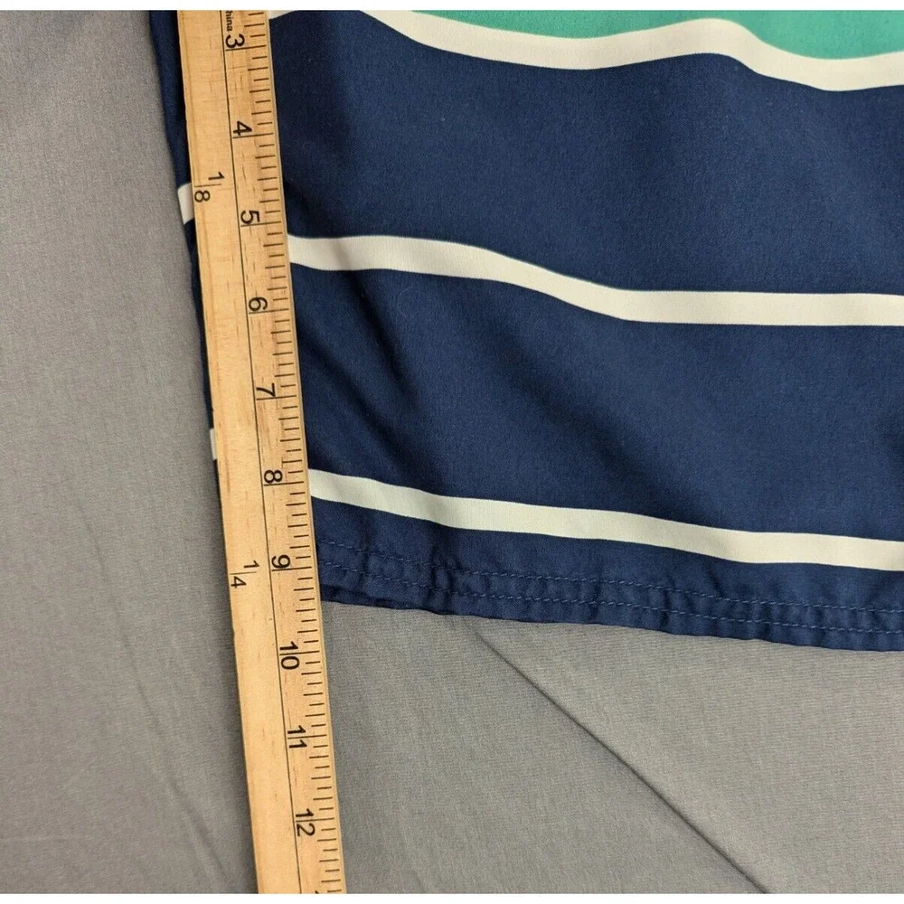 Vineyard Vines Board Shorts Mens 34 Striped Green Drawstring Polyester Swimwear